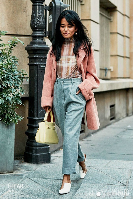 法式风格街拍带给你满满穿搭灵感 这样穿才叫优雅