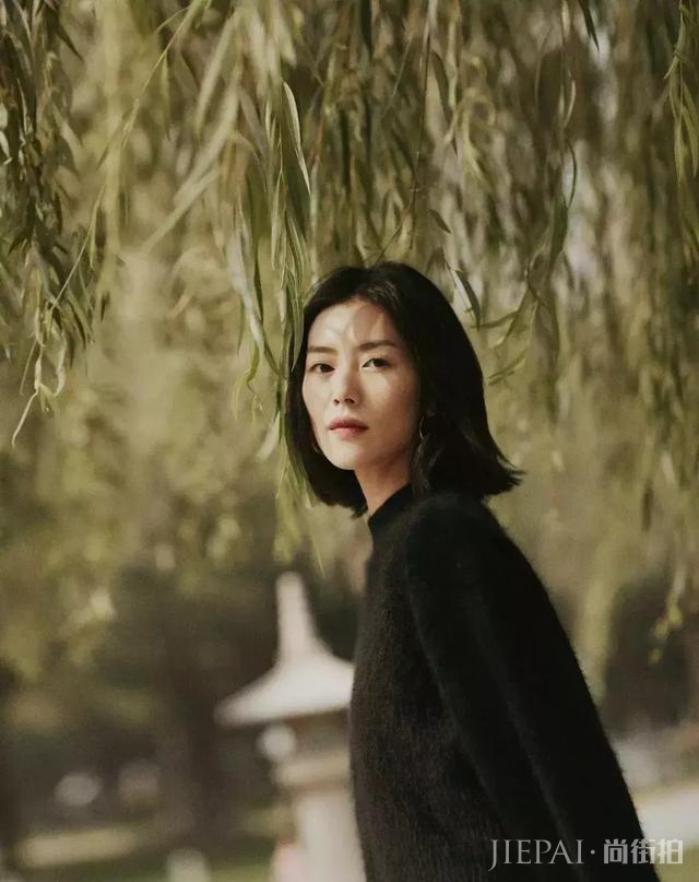 最显白的4个毛衣颜色 你穿对了吗?