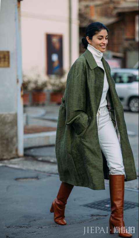 高领纯色毛衣怎么搭配 环绕颈部的温暖魅力