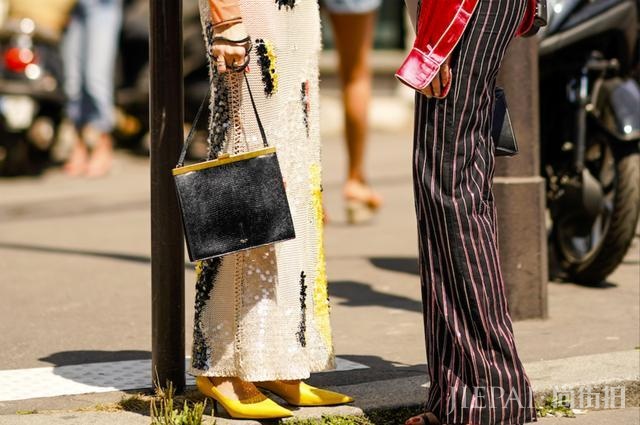 时尚实用耐看,2018年适合职场女性年底犒赏自己的五款包包