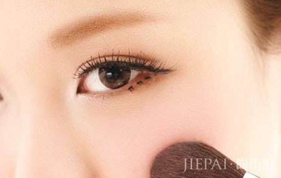 底妆发灰怎么办 完美底妆如何打造