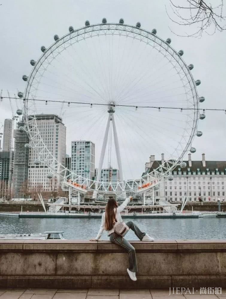 6个最火的拍照姿势，不修图也有大长腿！