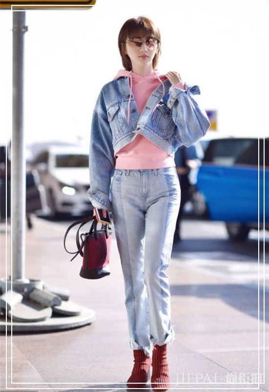 景甜甜美的气息放飞自我，连衣裙现身！