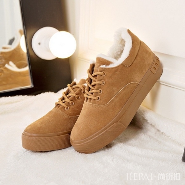 一双可以在冬天横扫衣橱的帆布鞋!