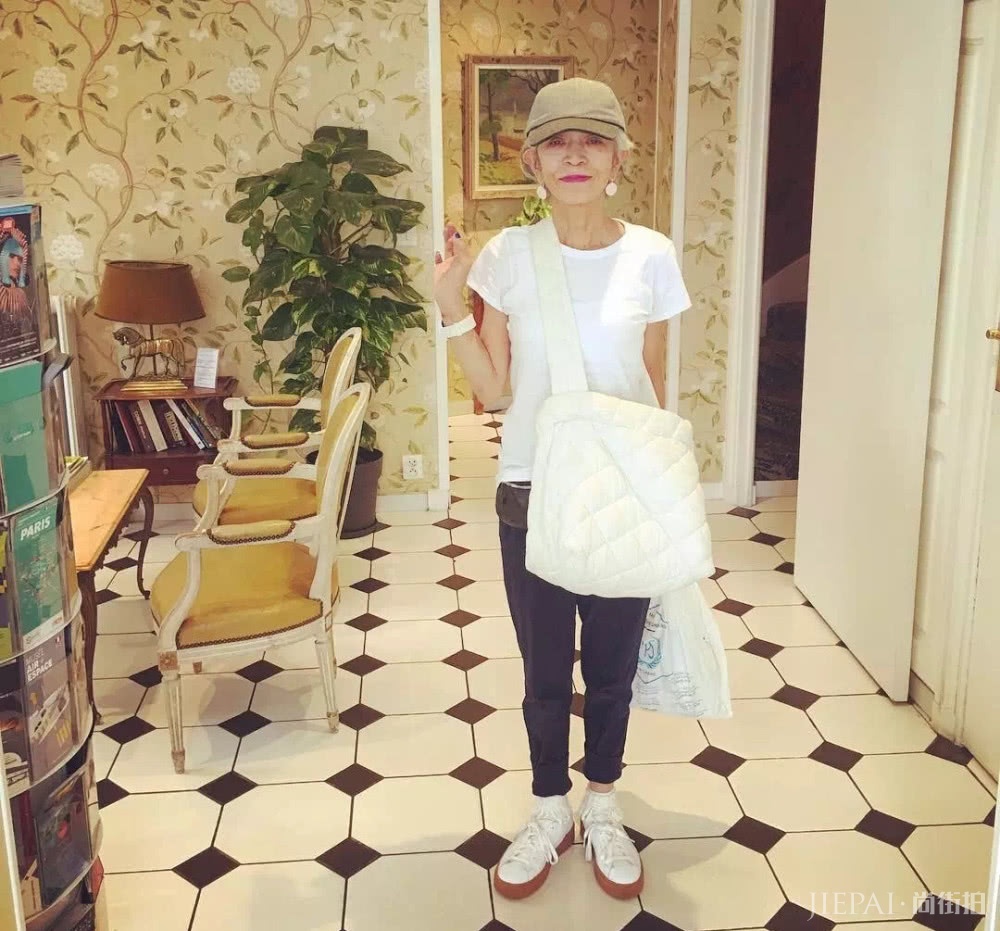 60岁老太太靠日常穿搭走红ins,一张照片获8千万点赞