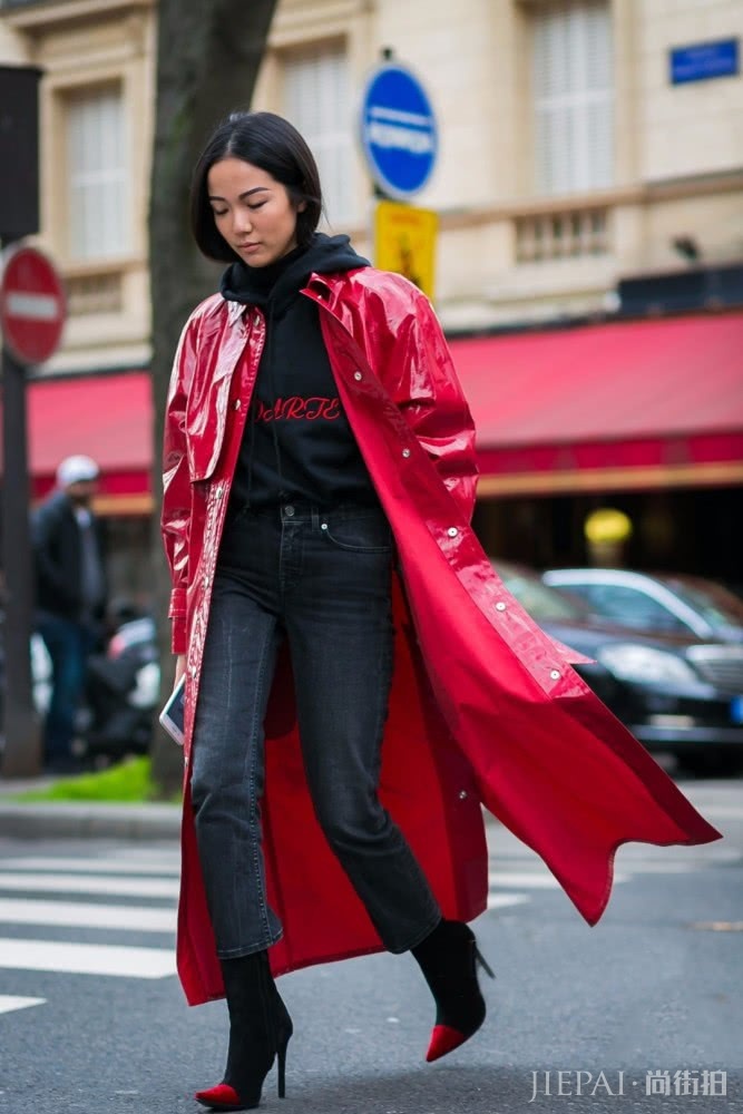 欧美街拍 大衣里穿这三件，怎么搭都好看