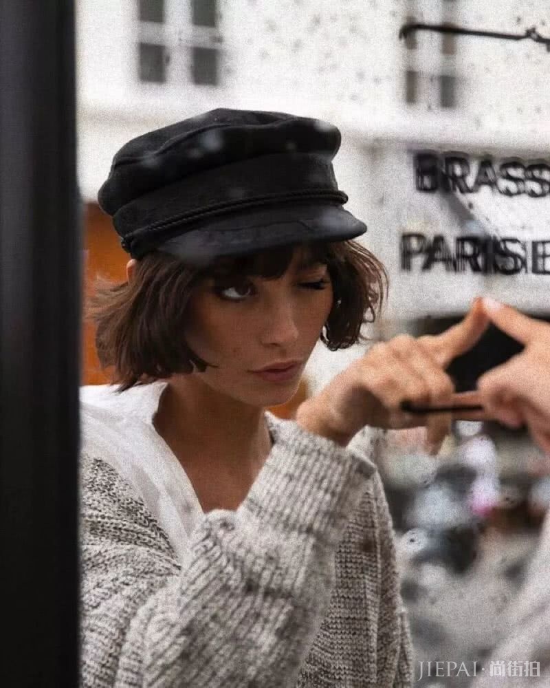 像从老电影中走出来的博主，她的时髦穿搭原来全靠这4点