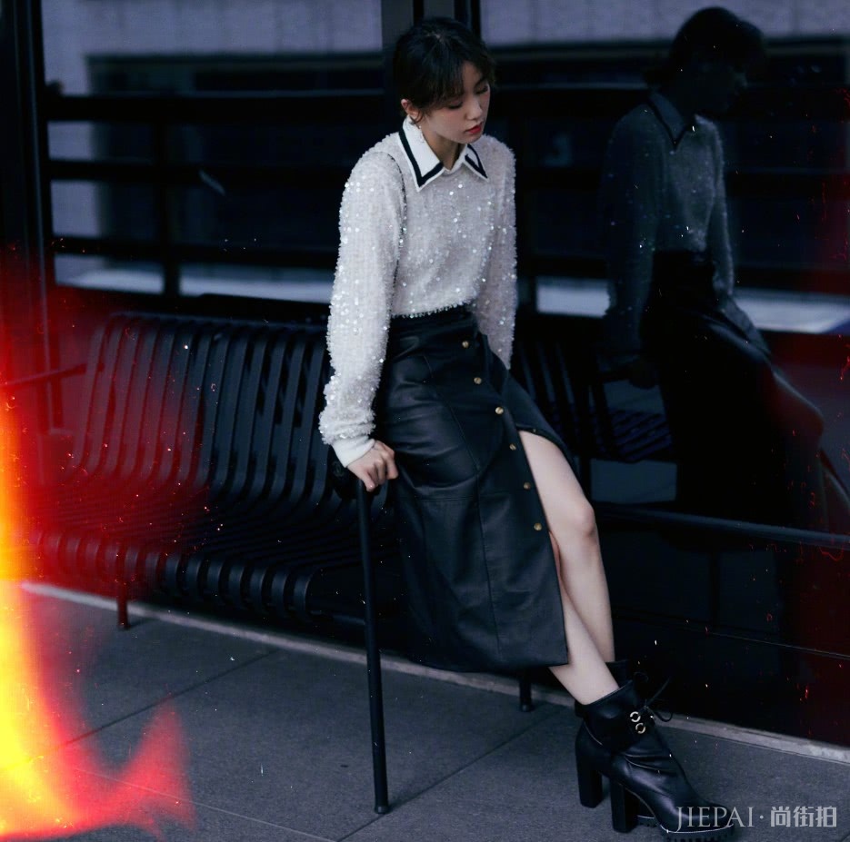 刘诗诗把直筒裙穿成了开叉裙,吴奇隆看完要生气!
