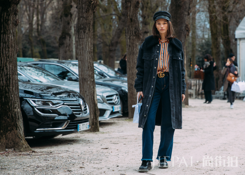 印花衬衫搭配什么外套?混搭优雅都是女人味的诠释