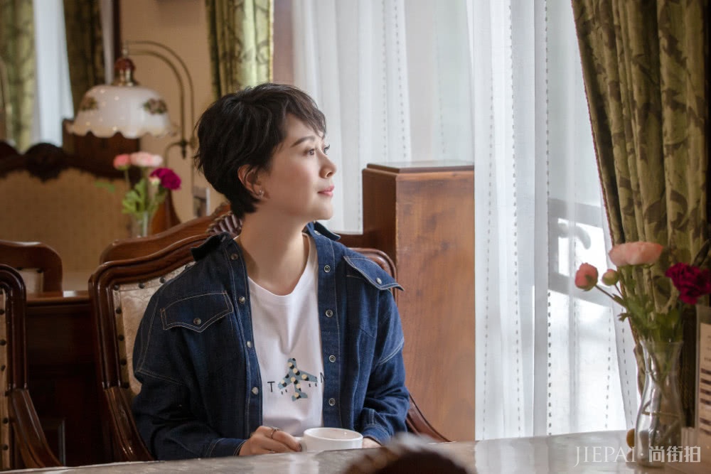 海清短发真惊艳,剪完重回少女,看完也想剪