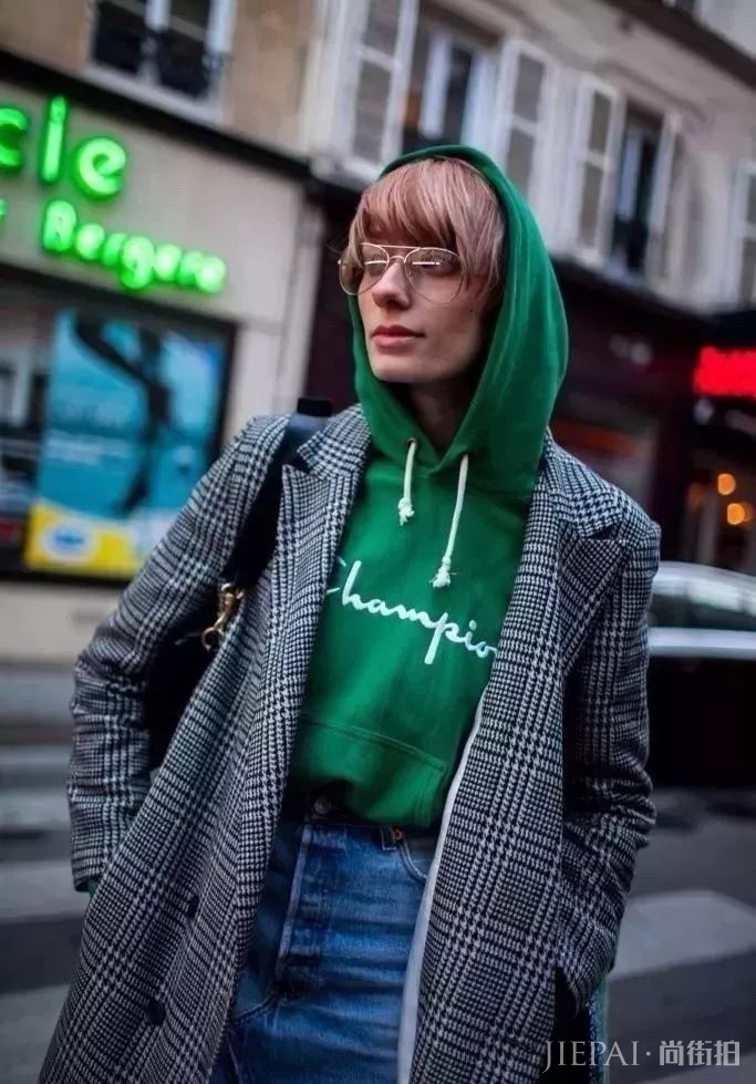 今年必火的卫衣+短外套，保暖时髦帅一整个秋冬！！