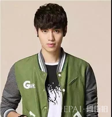 男生冬天留什么发型好看