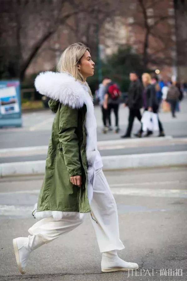 保暖又可以随意凹造型的羽绒服！