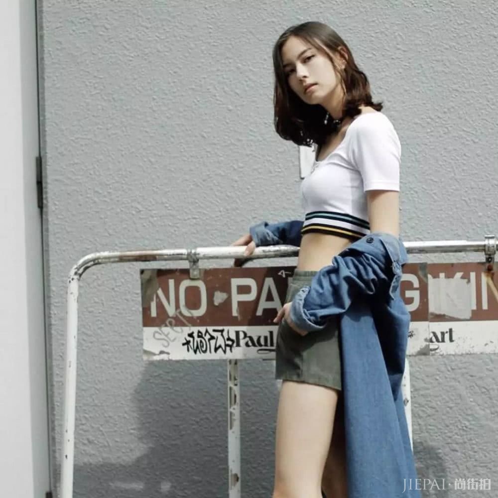 如何在冬天摆脱臃肿，全靠这些发型撑场了