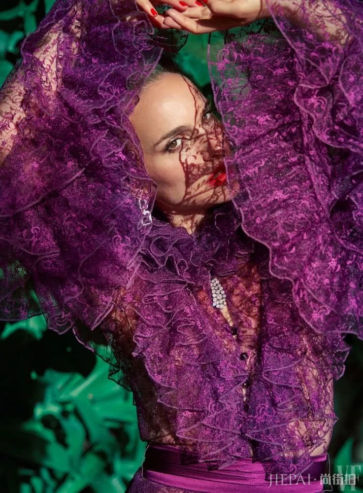 演了25年戏,Natalie Portman依如初见般惊艳