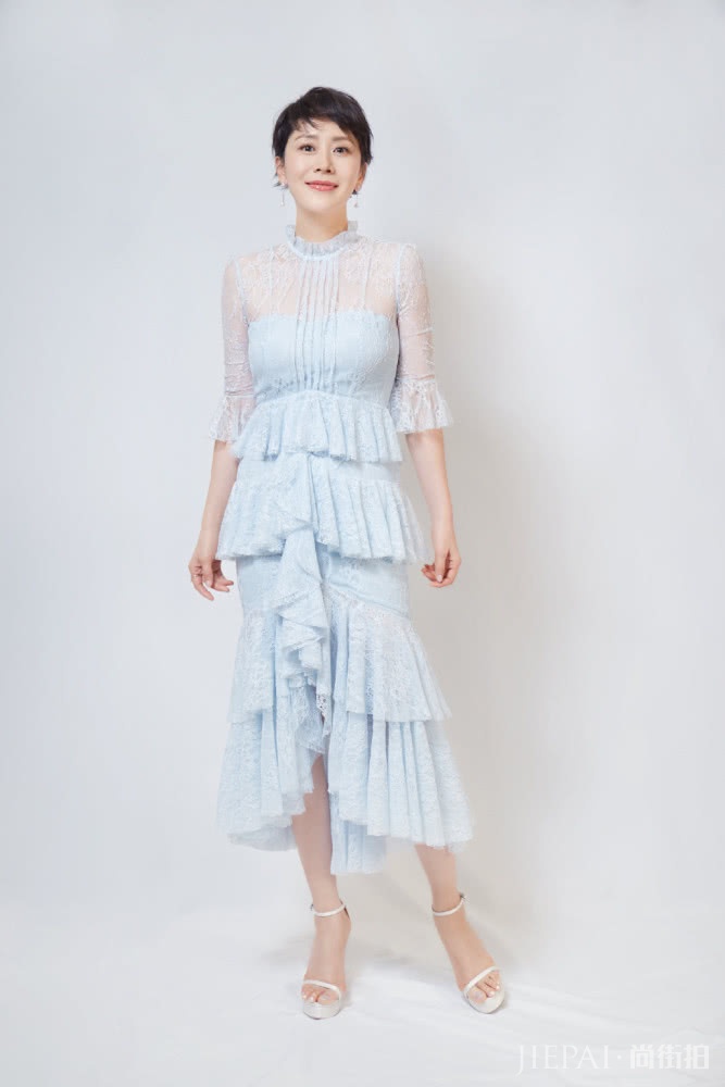 海清短发真惊艳,剪完重回少女,看完也想剪