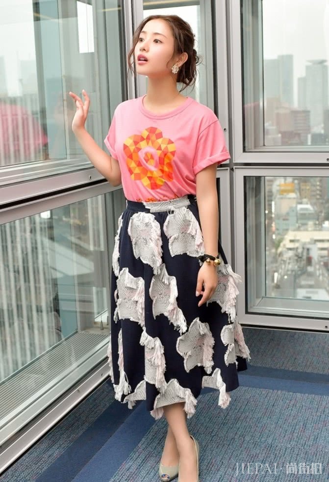 石原里美穿“僧袍”也能美到犯规,是仙女吧?