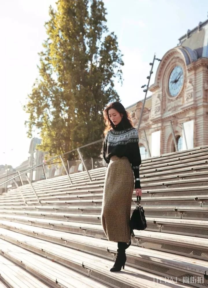 有了时尚温暖的毛衣，冬天也能任性穿裙子！