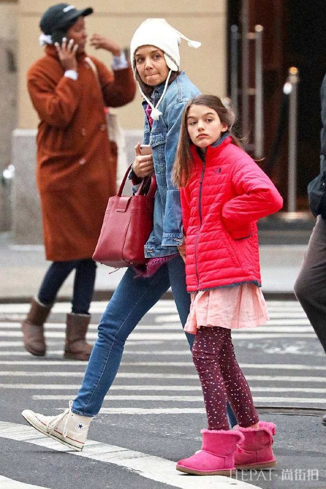 小苏瑞穿旧衣保暖又接地气，英气五官越来越像阿汤哥，想低调都难