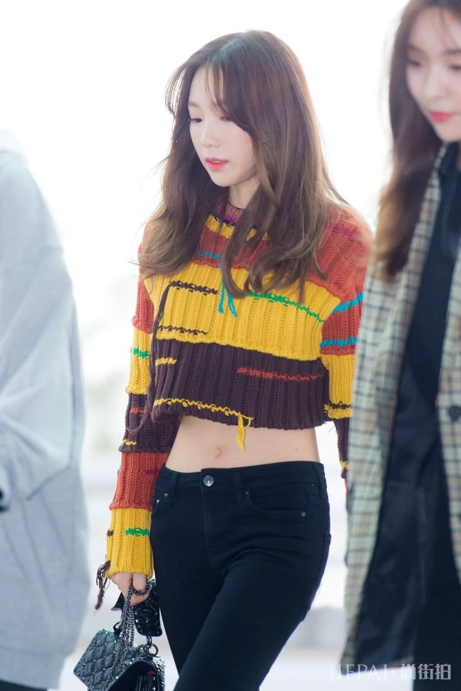 泰妍周冬雨的小个子穿搭，这点最重要