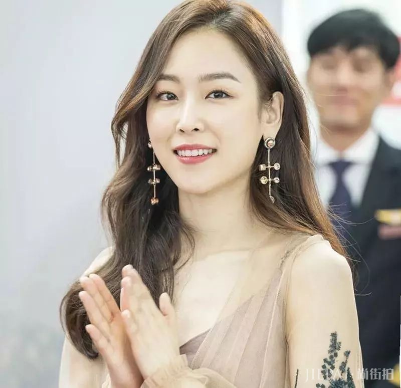 一秒变精致变高级的时髦单品，今年流行这个款！