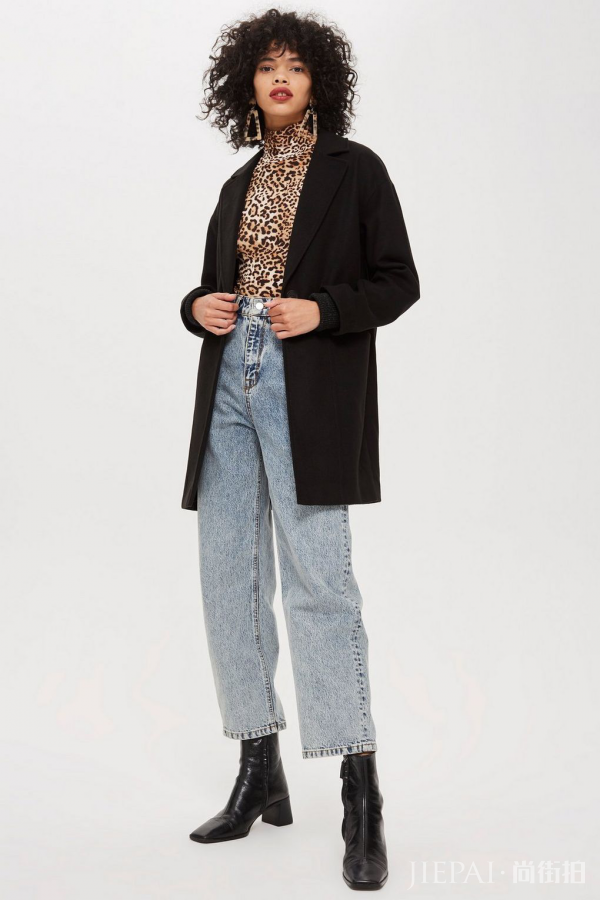 黑色短款大衣怎么搭配 精巧也要修长优雅复古魅力