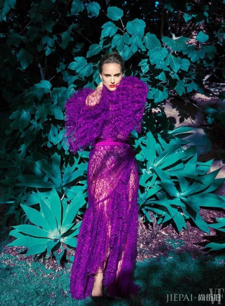 演了25年戏,Natalie Portman依如初见般惊艳