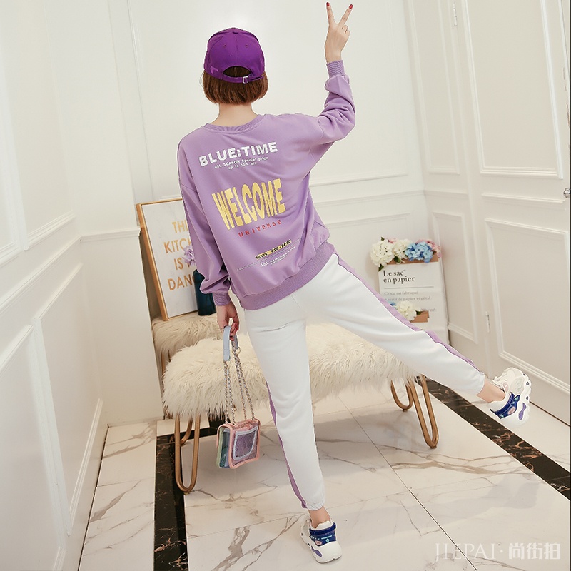 秋冬季节时尚卫衣减龄装