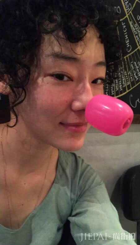来自东京的赤坂沙世不仅仅是一位模特