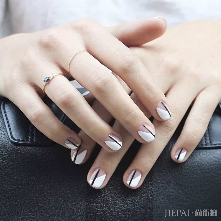 我们承包了你明年一整年的美甲样图