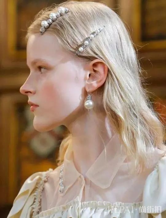 一秒变精致变高级的时髦单品，今年流行这个款！