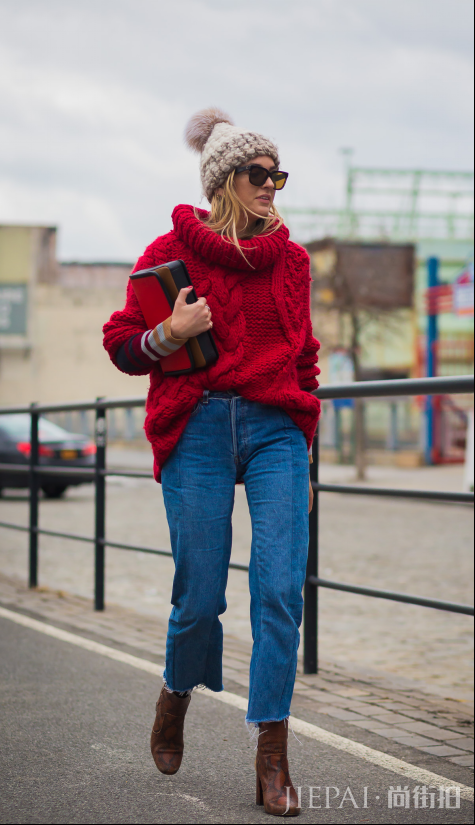 高领纯色毛衣怎么搭配 环绕颈部的温暖魅力