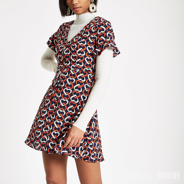 优雅清新的冬日倩影高领毛衣怎么穿