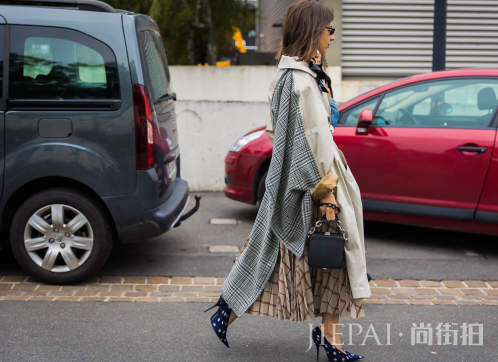 半身长裙配什么鞋子?个性混搭风用脚走出来