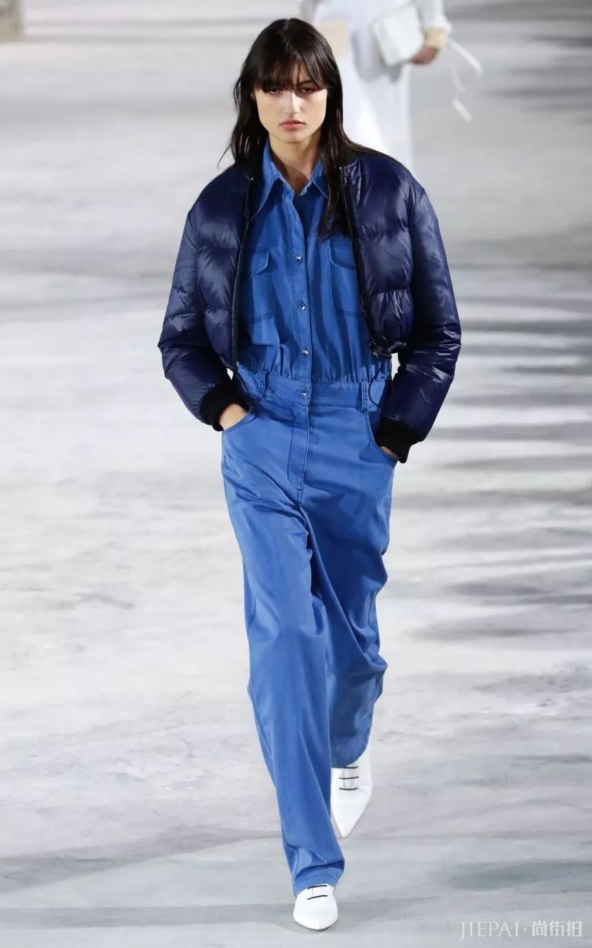 看她们如何羽绒服，潮到爆！