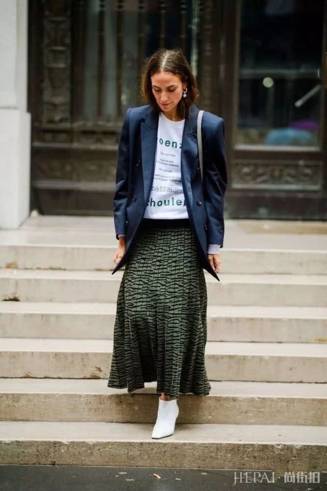 白色不耐脏但穿上却时髦，穿好白色你就能成为完美气质女神！