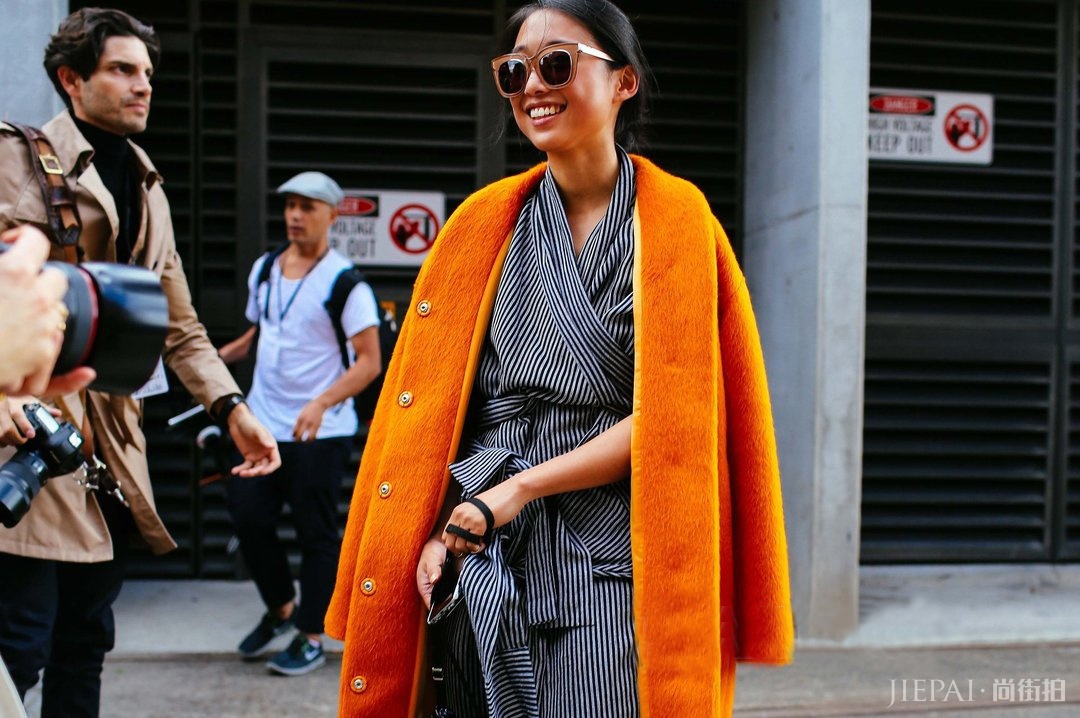 2019年度流行色珊瑚橙！