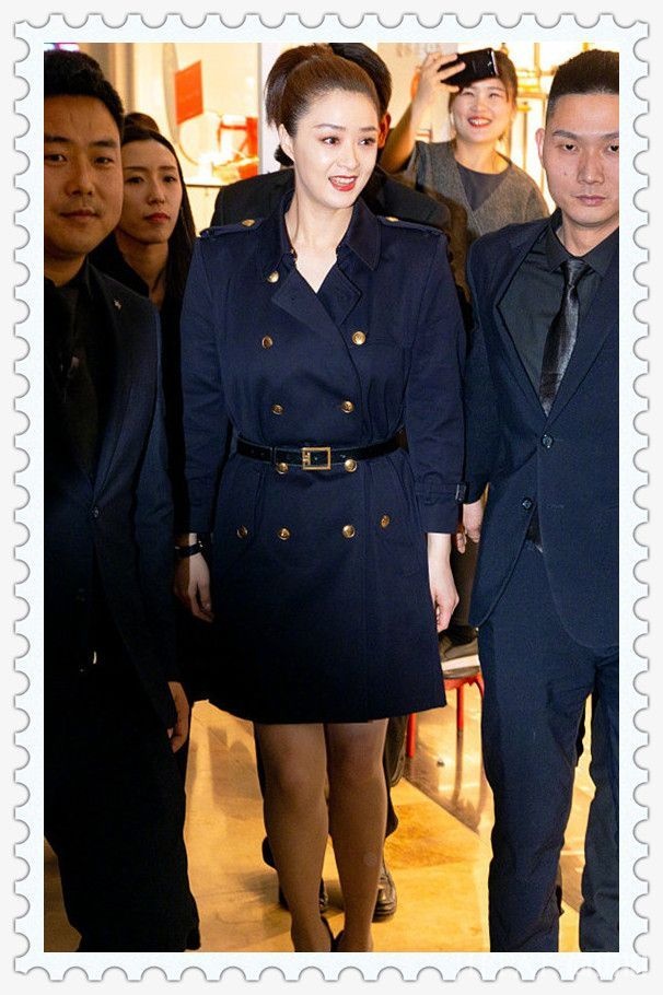 蒋欣拥有一张18岁的脸蛋,可这110斤身材太出戏了