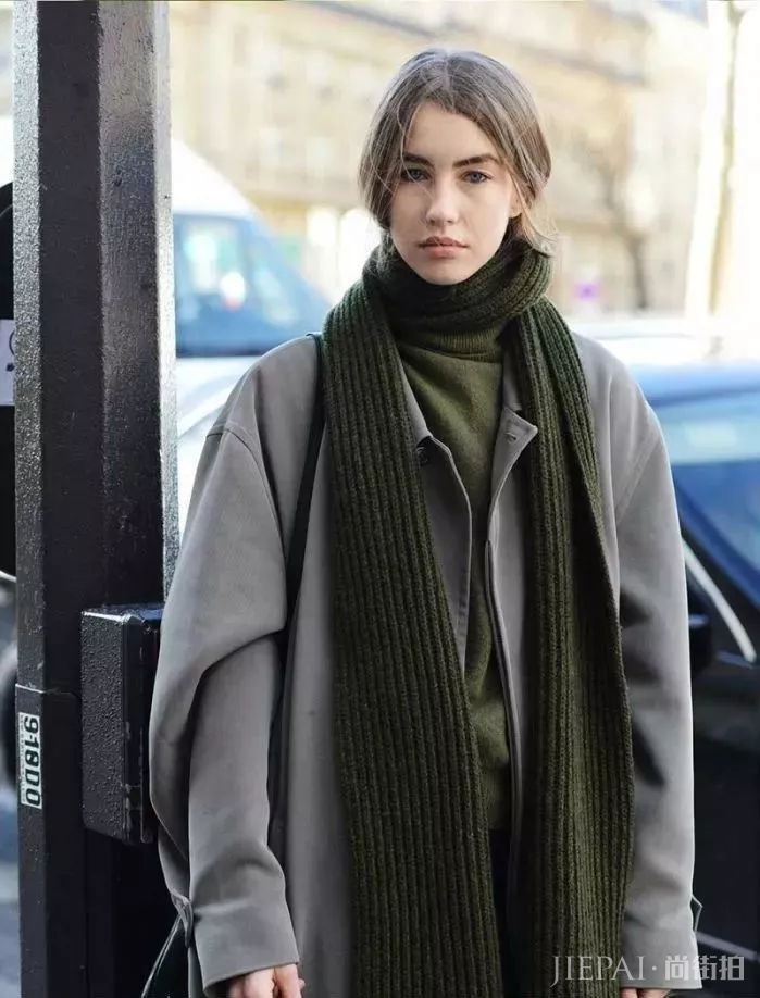 丝巾和围巾的时髦搭法，比买衣服划算多了！