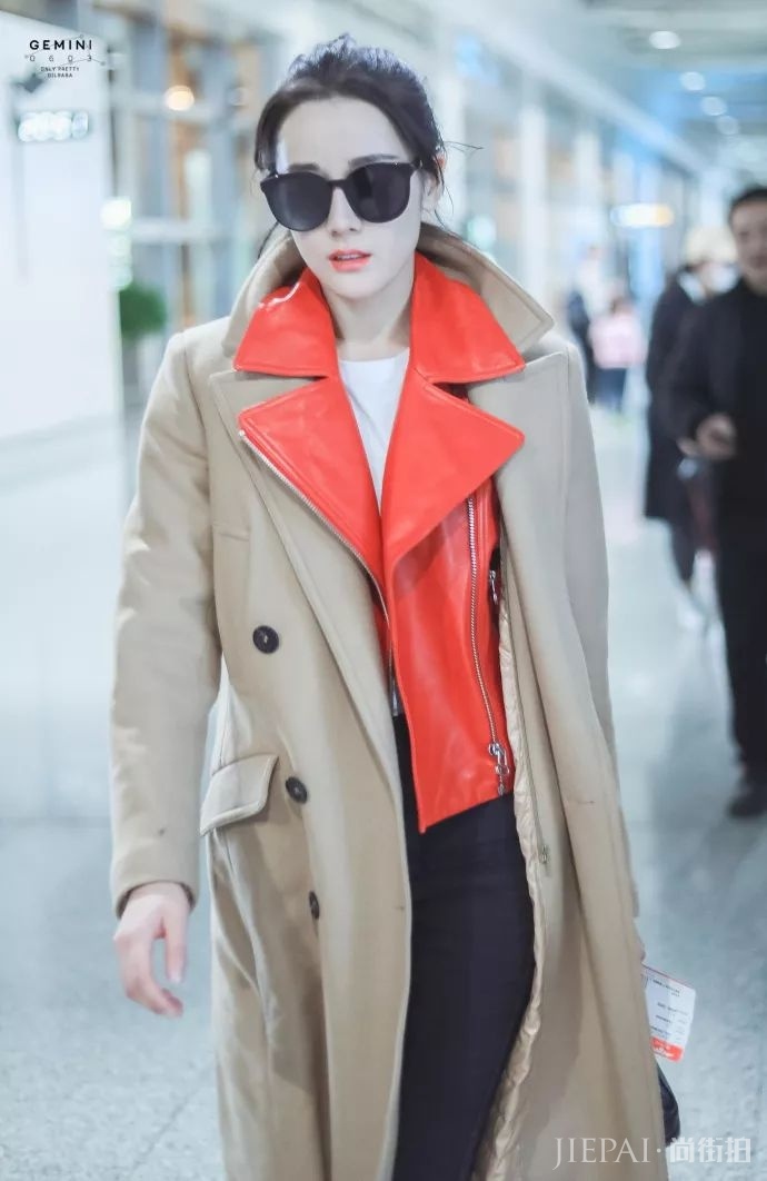 冬季两件外套一起穿才真正考验你的时髦功力！