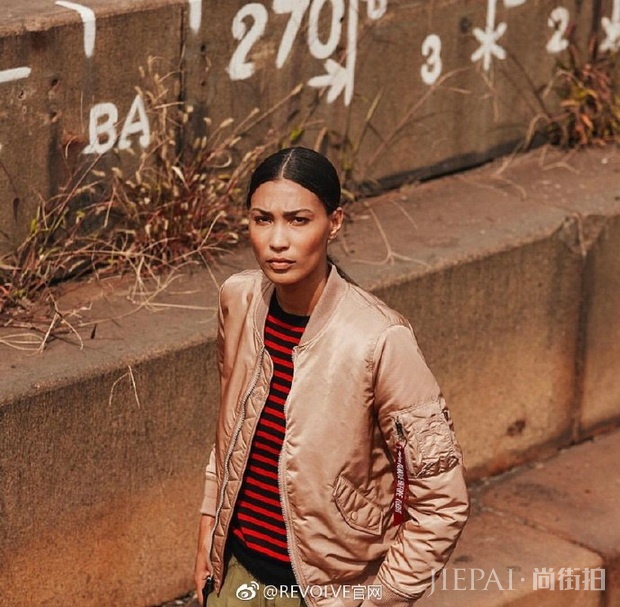 Alpha Industries 洋妞最爱的飞行员夹克