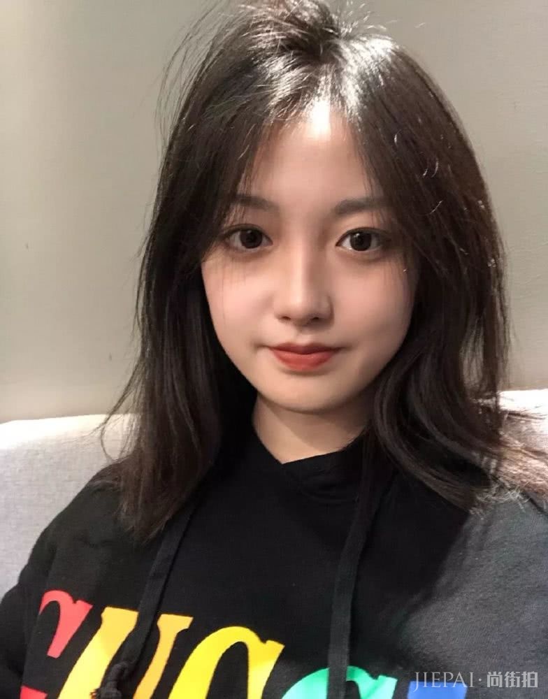 童颜嗲精、超A京妞,这些美少女的vlog比欧阳娜娜还中毒!