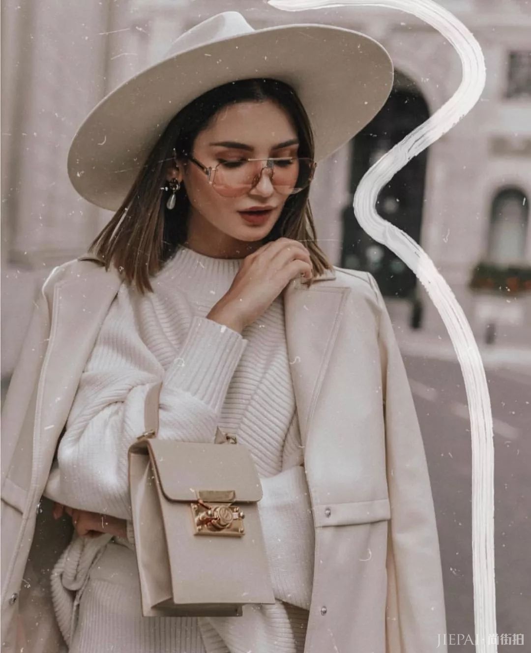 今冬要穿“极简风”，让你看起来就很贵！