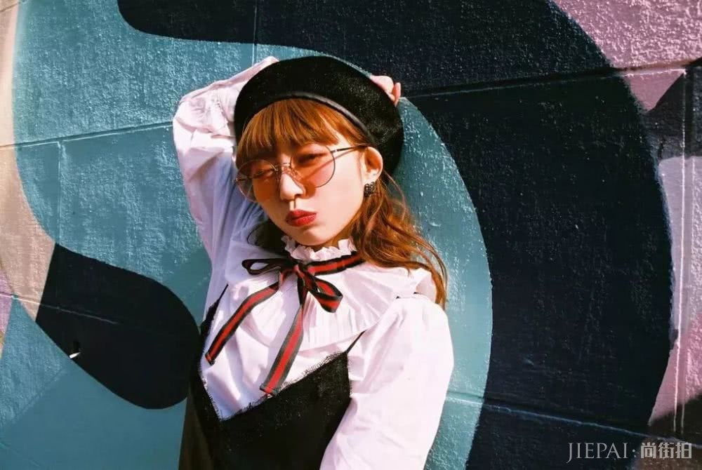 这位日本小姐姐的搭配细致的无以复加!2019年整年的搭配都可以和她学习!