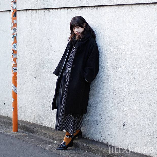 大衣+雪纺是冬天不能错过的LOOK！