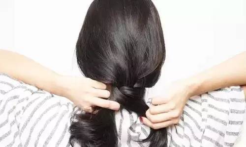 女人头发这样扎起来美的连你自己都嫉妒！