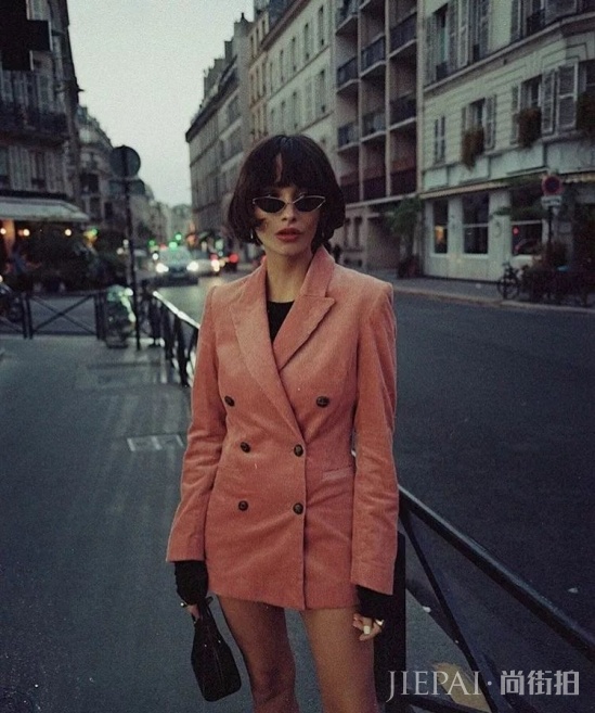 2018秋冬流行什么女生发型 今年冬天不是只有辛芷蕾头