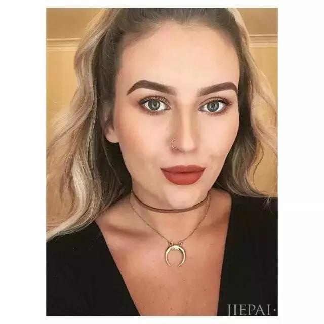 景甜刘诗诗都在pick故宫口红?