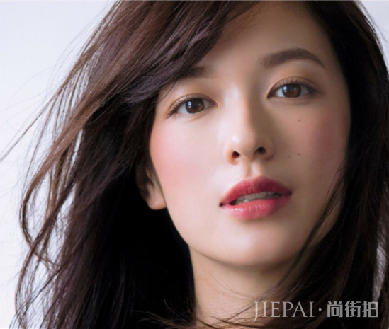 秋冬怎样打造日系高级感妆容 看完这篇你就懂了