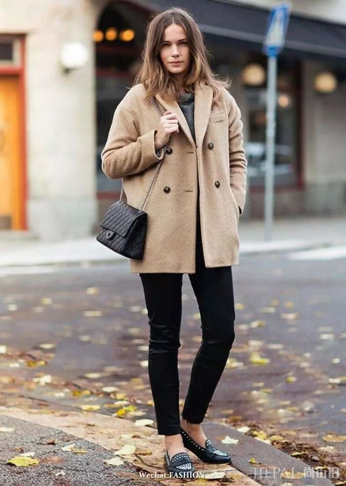 驼色为什么能流行这么久?因为随便搭回头率都是100%